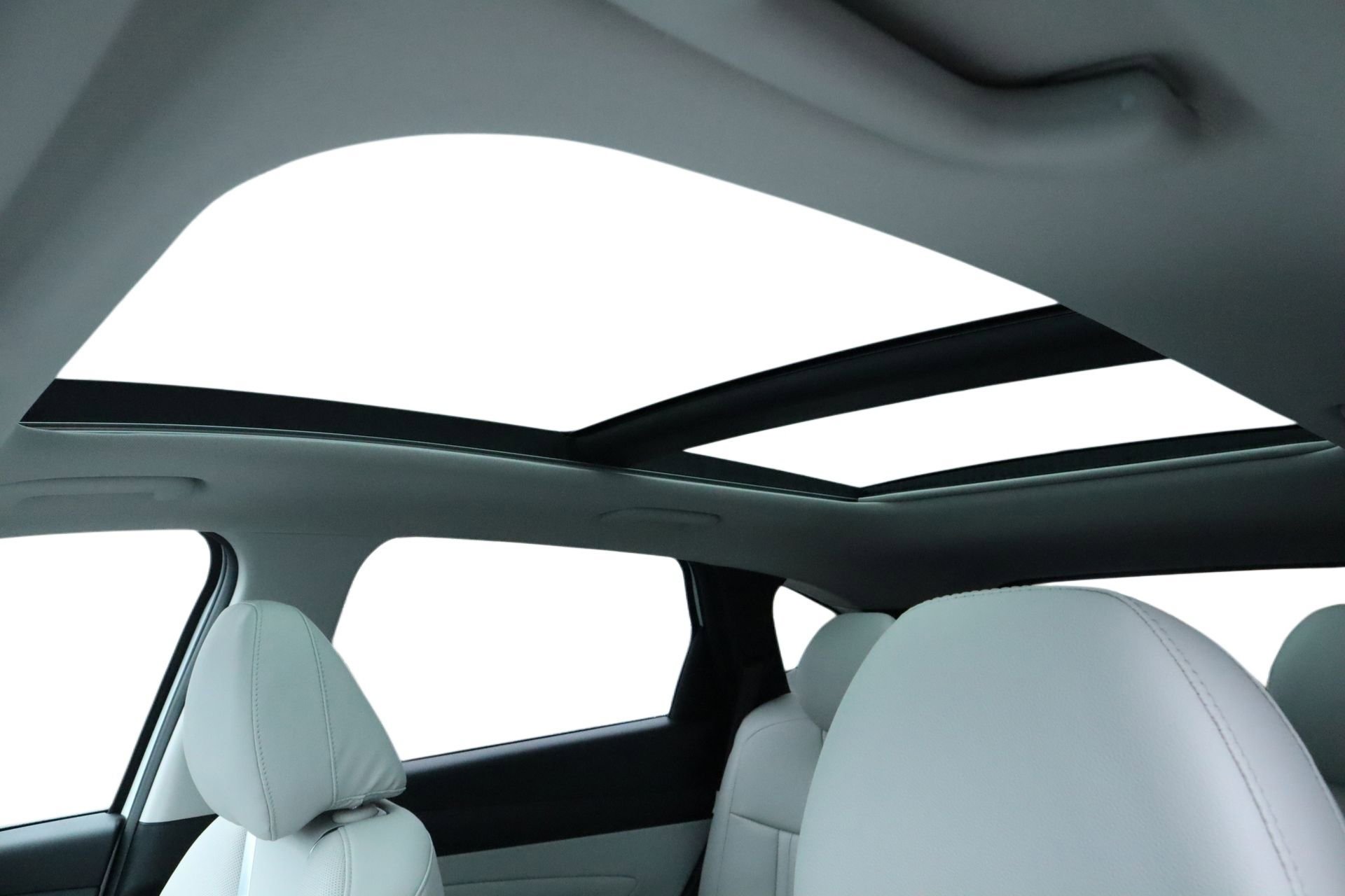 New 2026 Hyundai Tucson Limited image 22