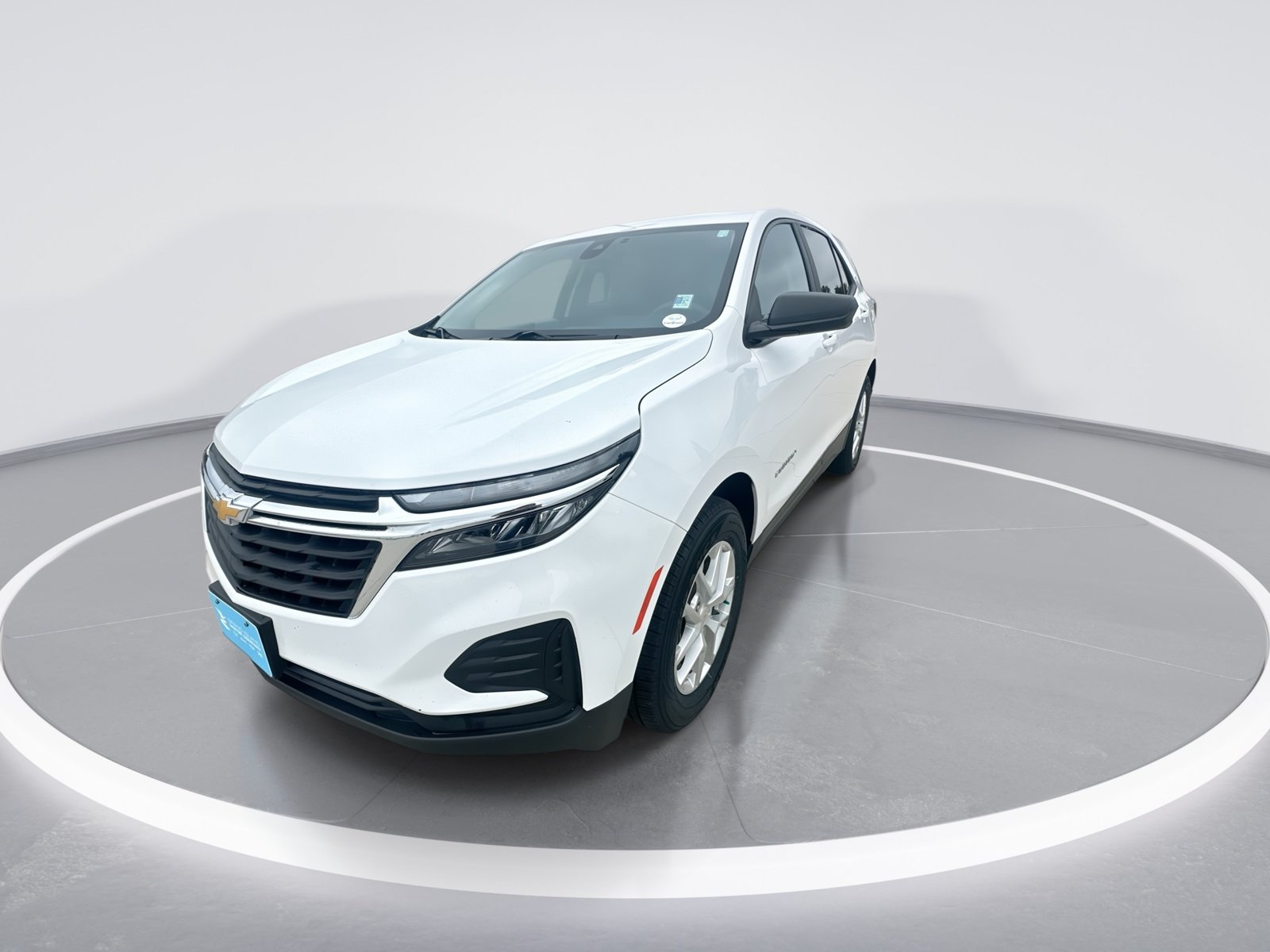 Certified 2024 Chevrolet Equinox LS w/ LS Convenience Package AWD/4WD image 4