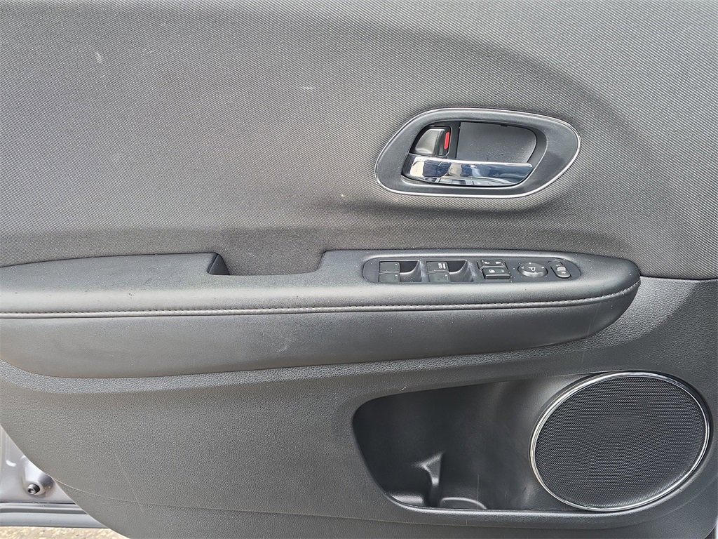 Used 2019 Honda HR-V EX image 12