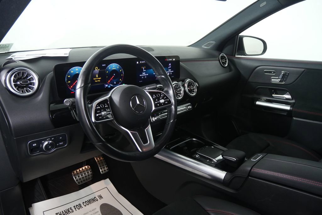 Used 2023 Mercedes-Benz GLA 250 4MATIC image 9