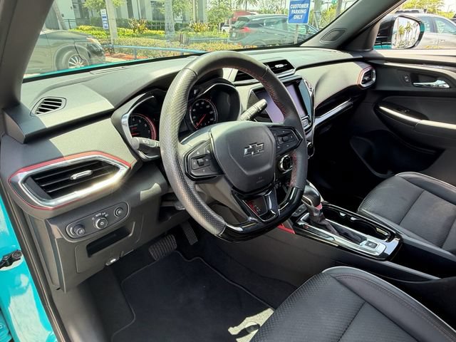 Used 2021 Chevrolet TrailBlazer RS w/ Sun and Liftgate Package FWD image 10
