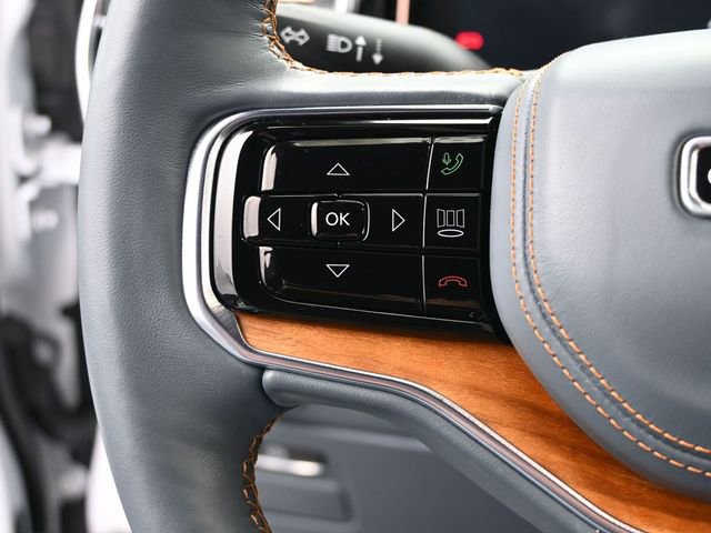 Used 2024 Jeep Grand Wagoneer L Series III image 37