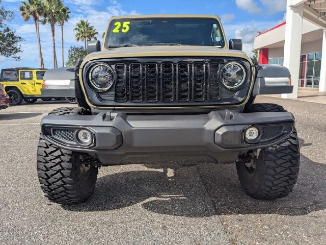Used 2025 Jeep Wrangler Sport AWD/4WD image 9