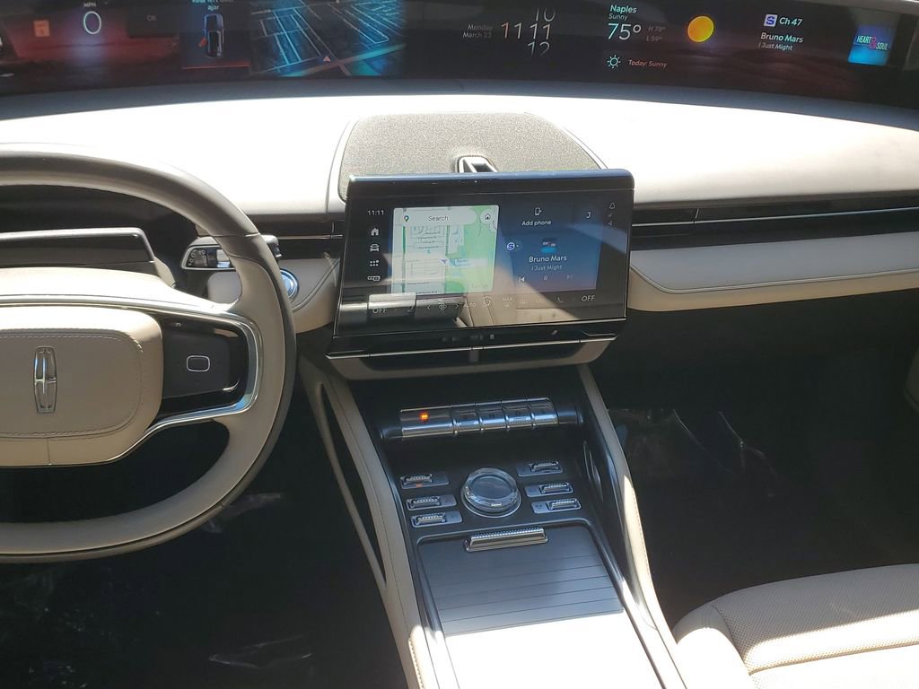 Used 2024 Lincoln Nautilus Premier w/ Equipment Group 102A image 19