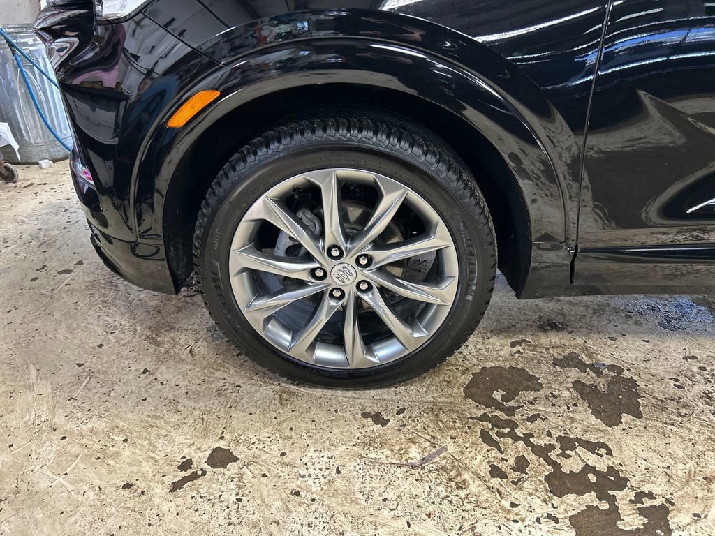 Used 2024 Buick Encore GX Avenir w/ Avenir Convenience Package AWD/4WD image 11