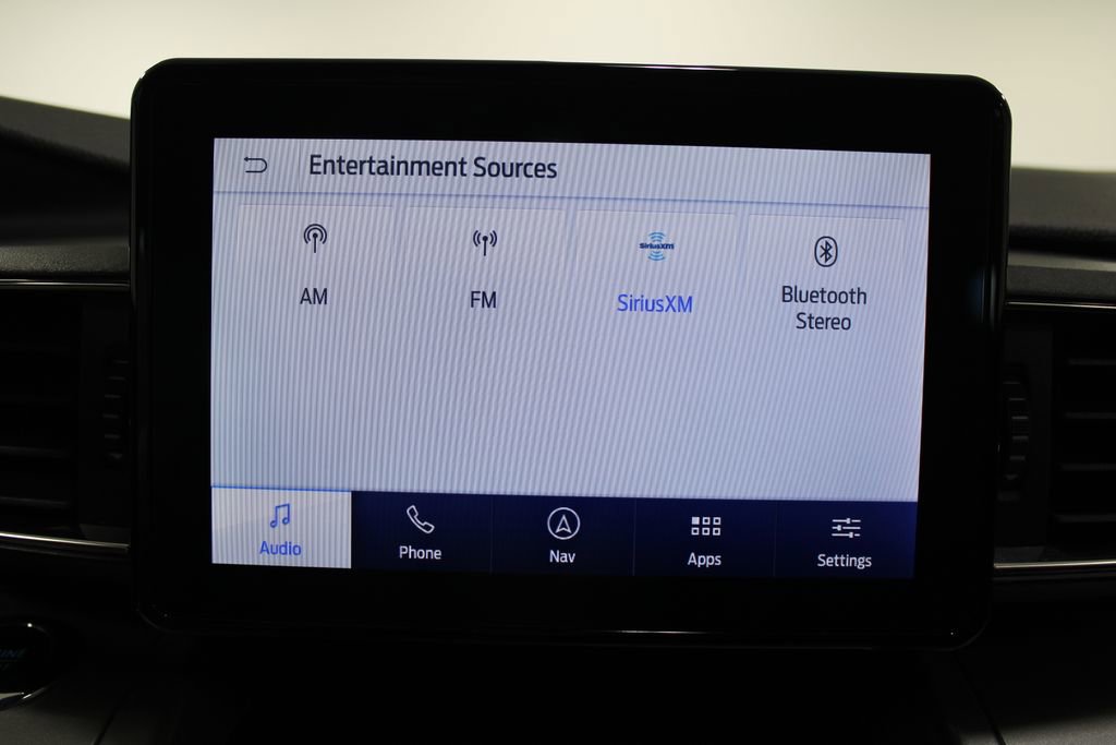 Used 2022 Ford Explorer XLT w/ Equipment Group 202A image 46