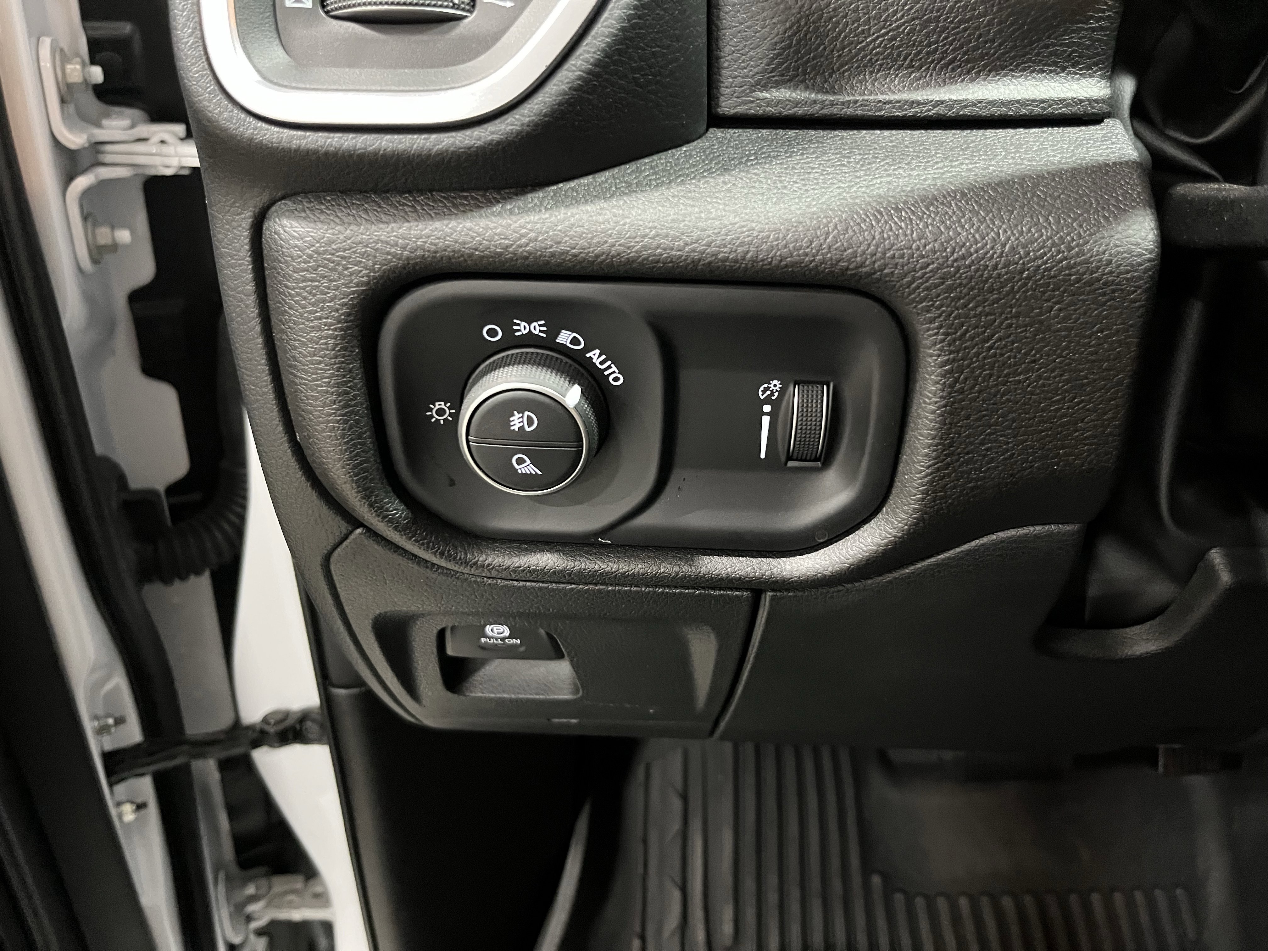 Used 2025 RAM 1500 Big Horn image 24