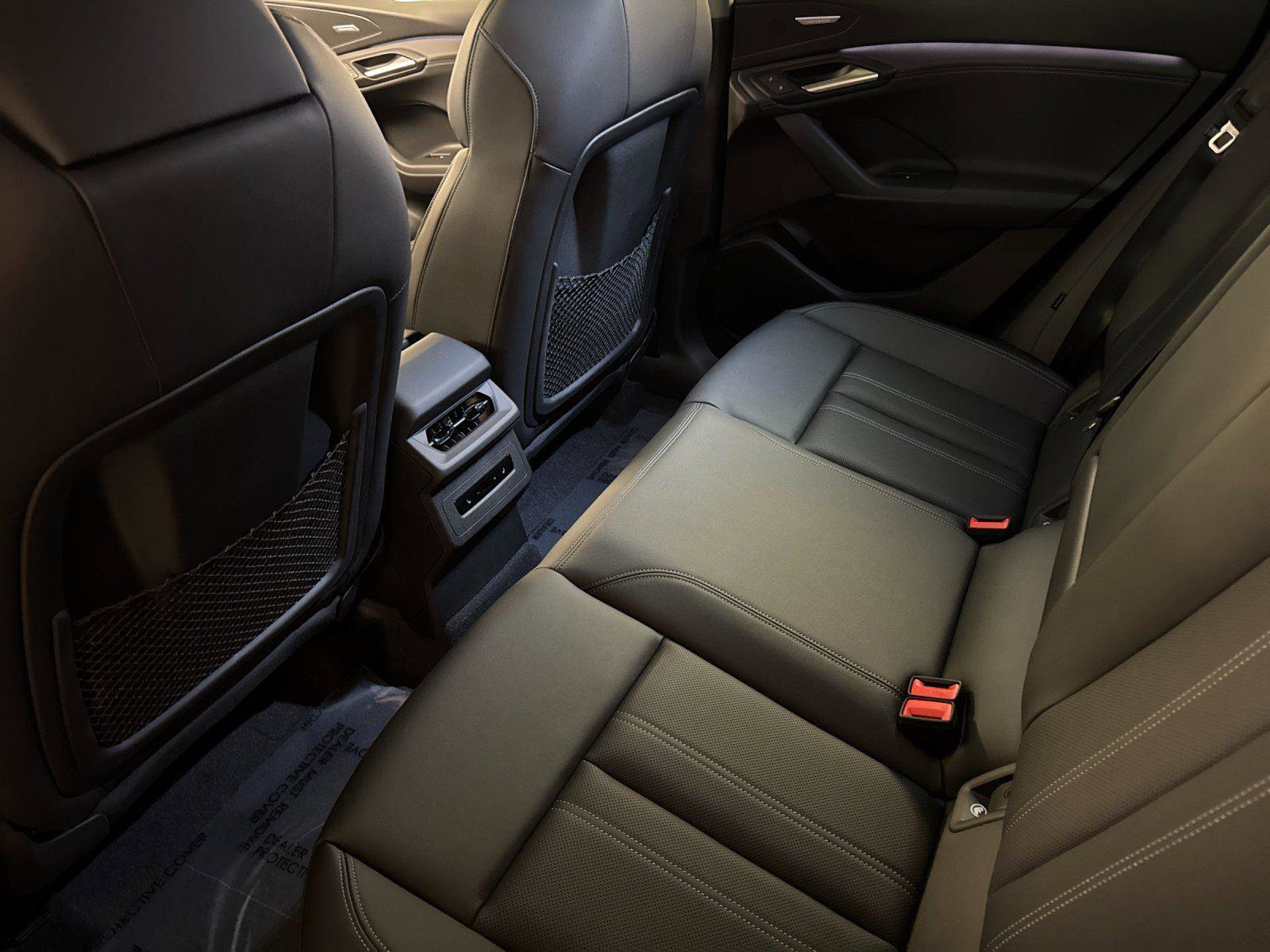 New 2025 Audi Q6 e-tron Premium Plus AWD/4WD image 11