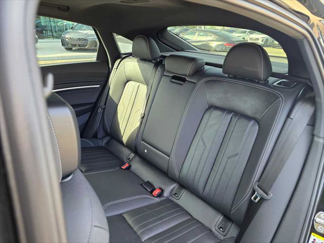 Used 2024 Audi Q8 e-tron Premium image 19