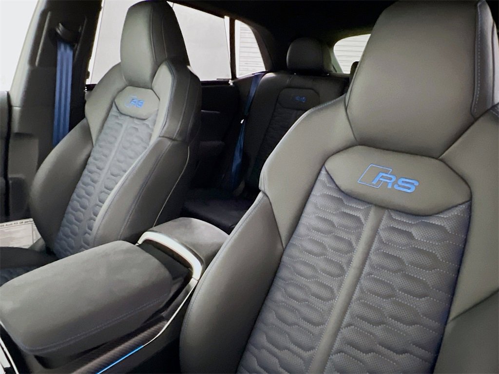 New 2026 Audi RS Q8 performance image 11