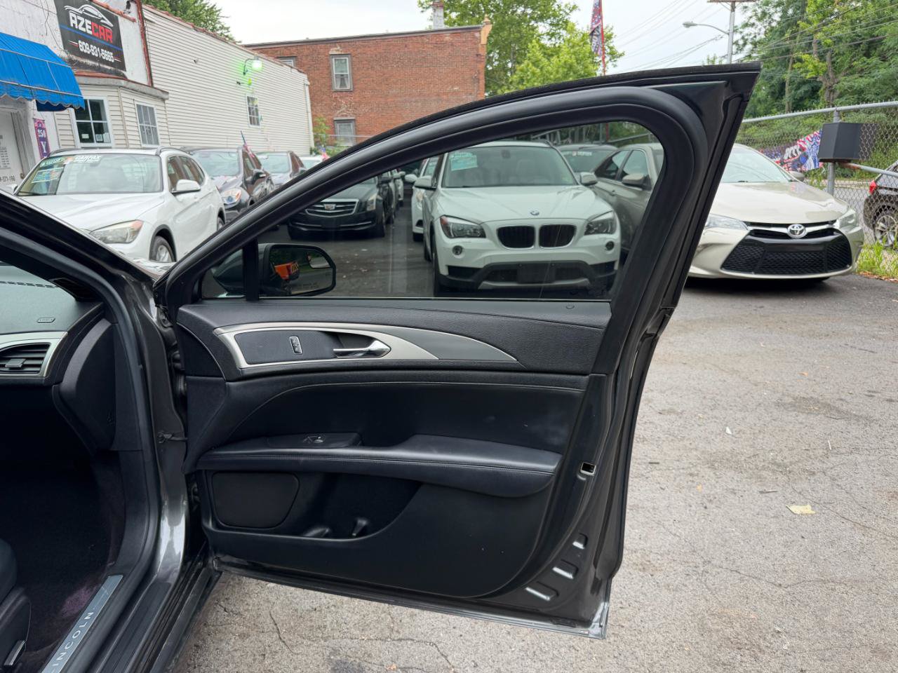 Used 2017 Lincoln MKZ Premiere FWD image 43