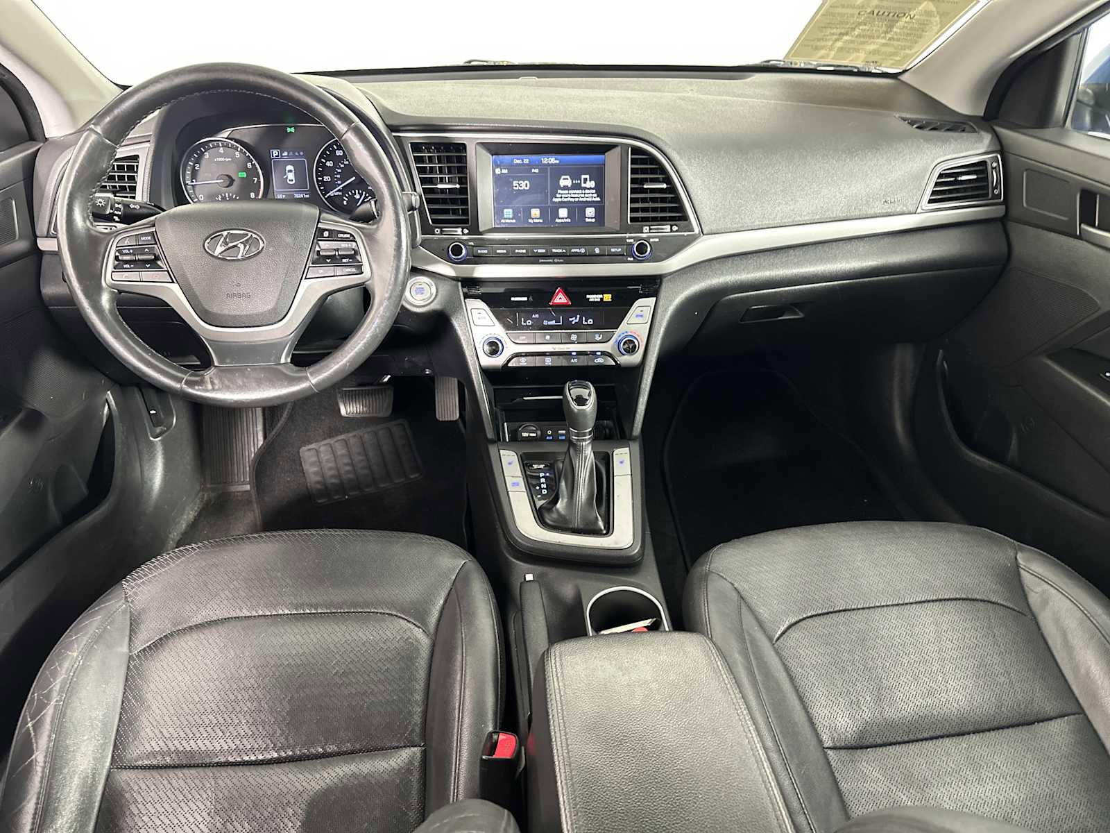 Used 2017 Hyundai Elantra Limited image 10