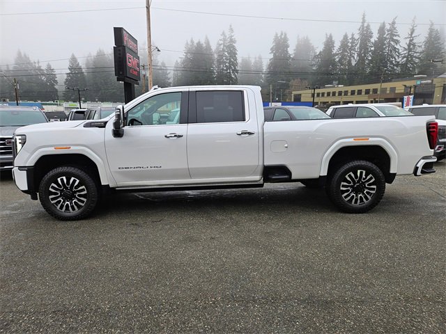 Used 2024 GMC Sierra 3500 Denali Ultimate image 2