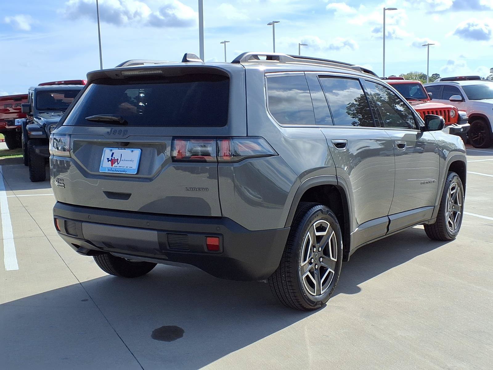 Used 2026 Jeep Cherokee Laredo AWD/4WD image 6