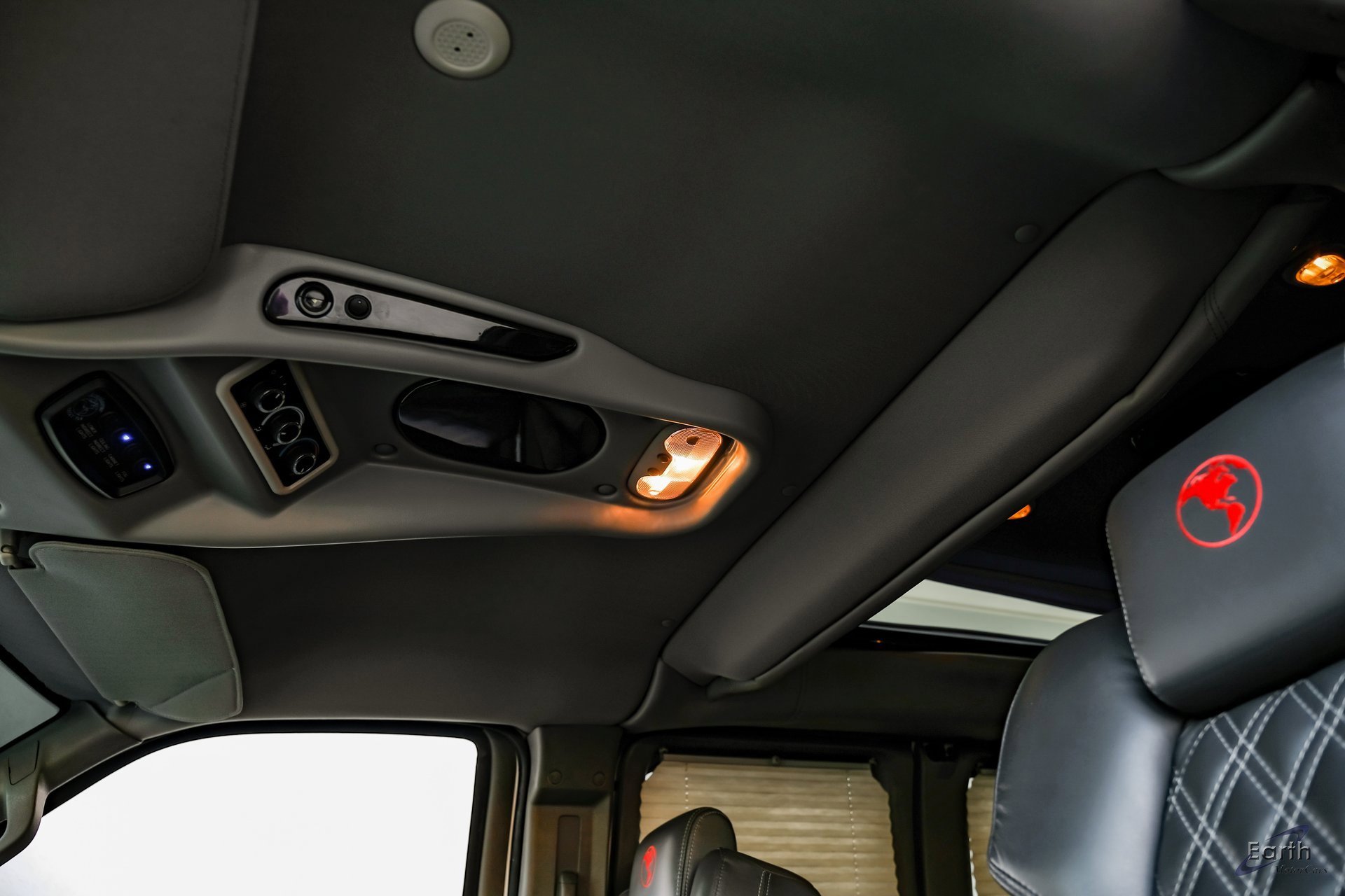 Used 2023 Chevrolet Express 2500 image 37