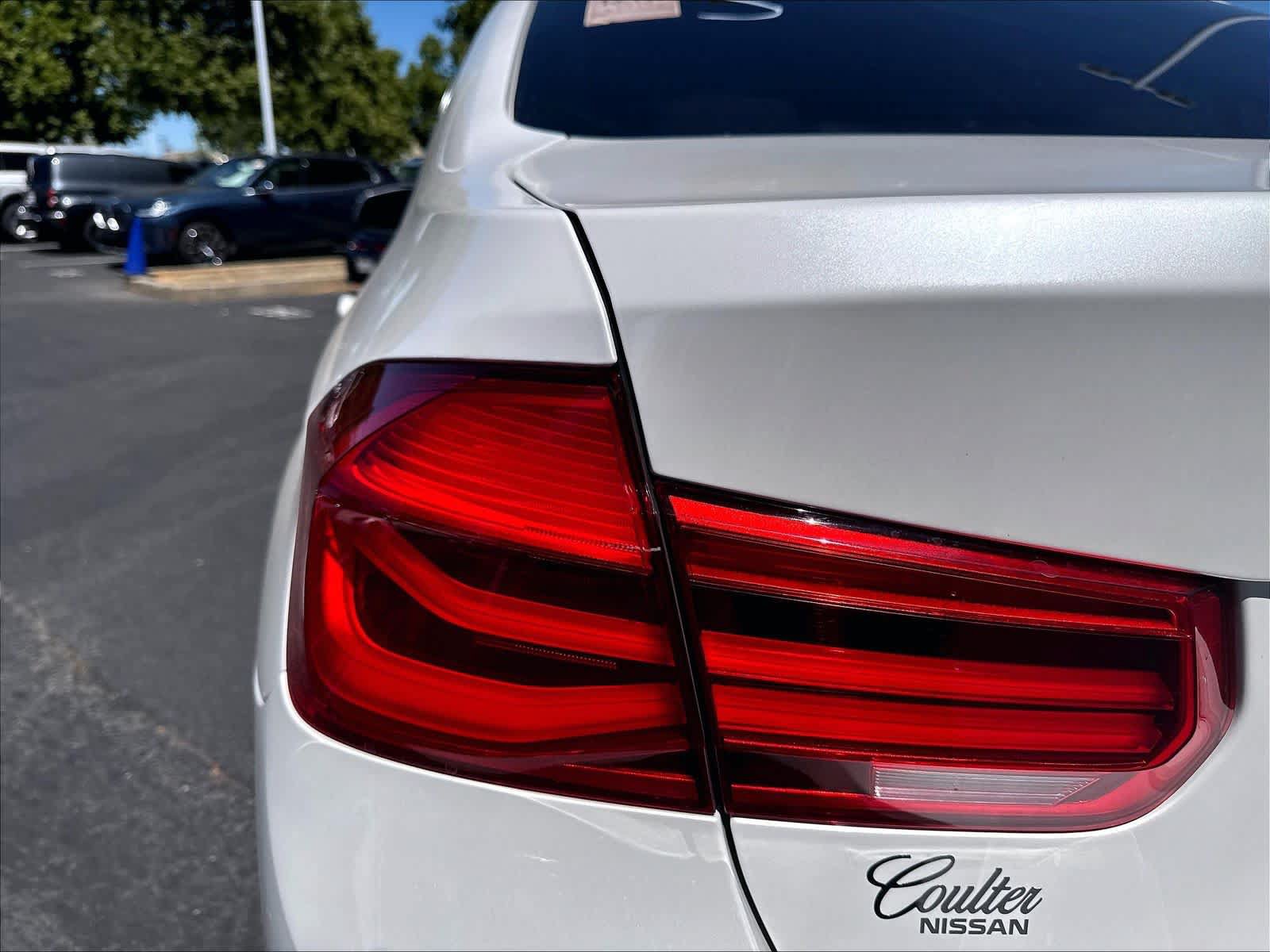 Used 2018 BMW 330i Sedan w/ Convenience Package RWD image 23