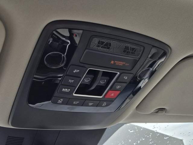 Certified 2025 Kia Carnival SX Prestige FWD image 32