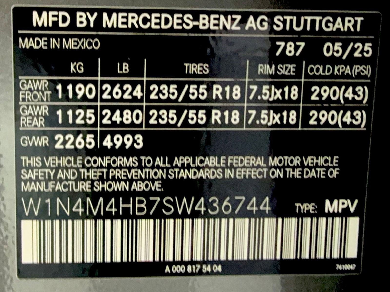 New 2025 Mercedes-Benz GLB 250 4MATIC image 18