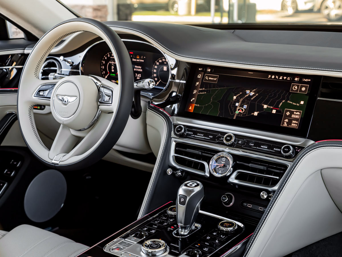 Used 2026 Bentley Flying Spur Plug-In Hybrid AWD/4WD image 38