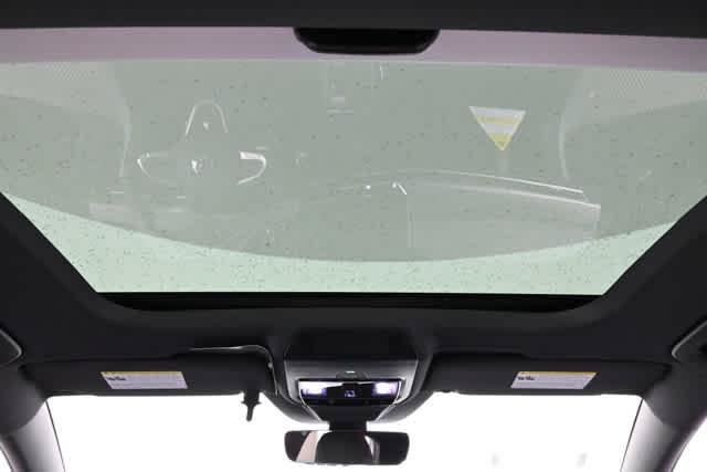 New 2026 Volkswagen Golf SE FWD image 4
