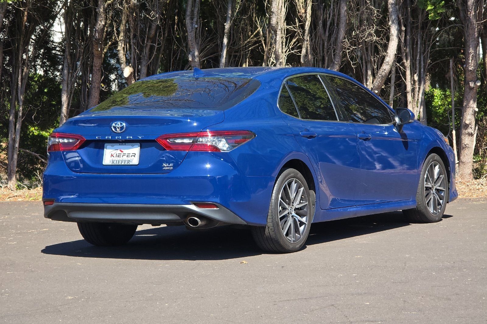 Used 2023 Toyota Camry XLE w/ Cold Weather Package AWD/4WD image 4