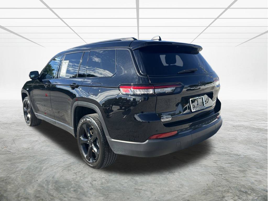 Used 2023 Jeep Grand Cherokee L Laredo AWD/4WD image 6
