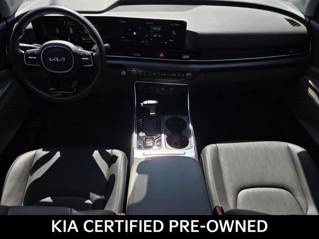 Certified 2026 Kia Carnival EX FWD image 17