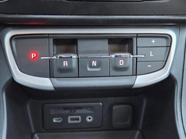 Used 2023 GMC Terrain SLT w/ Infotainment Package II image 12