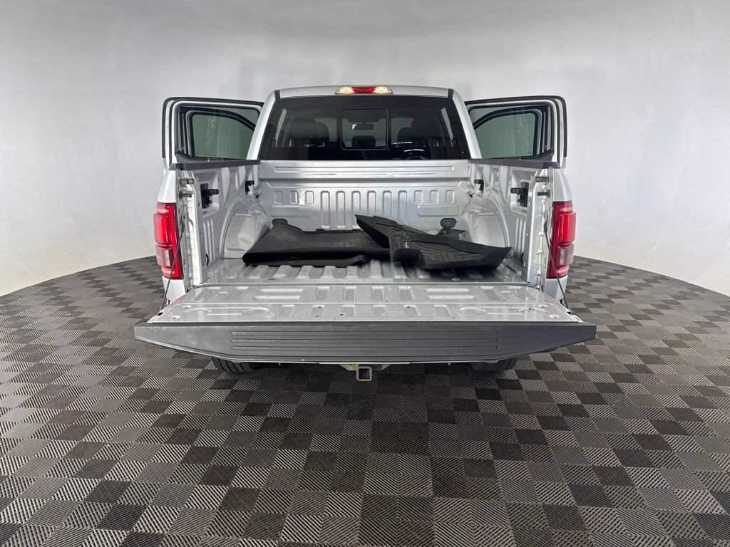 Used 2015 Ford F150 Lariat w/ Equipment Group 501A Mid AWD/4WD image 17
