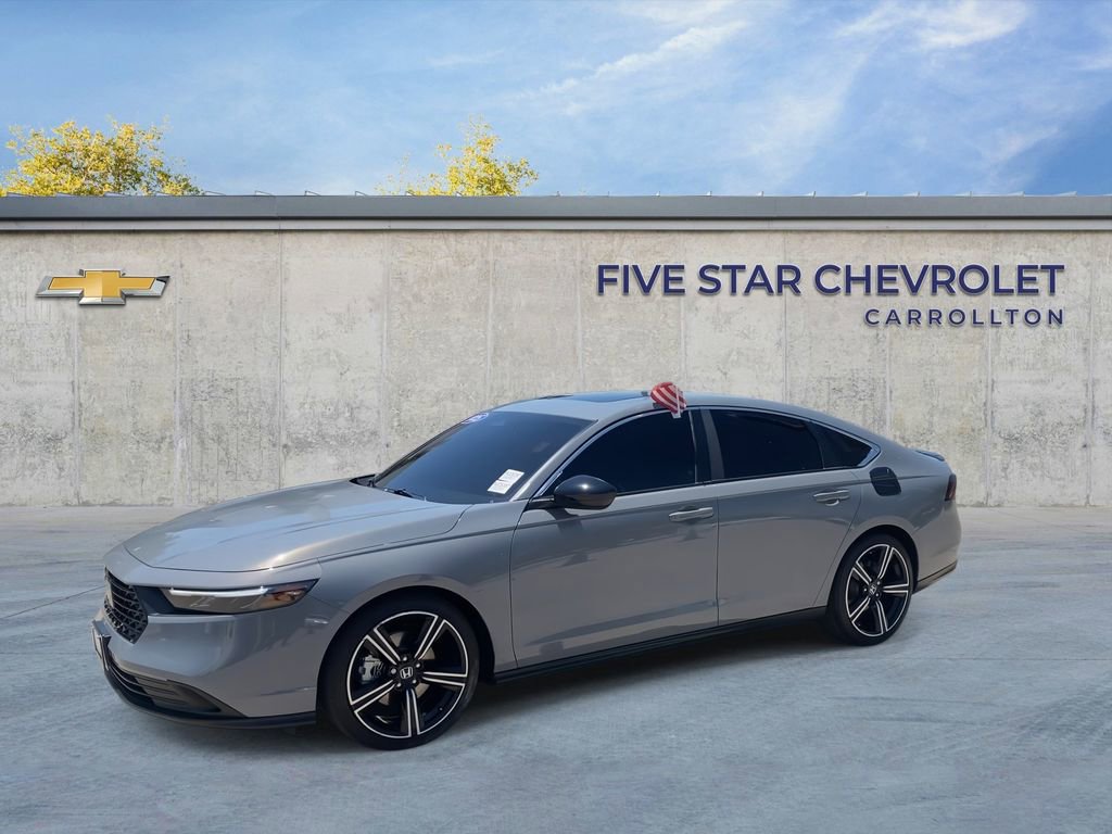 Used 2025 Honda Accord Sport image 4