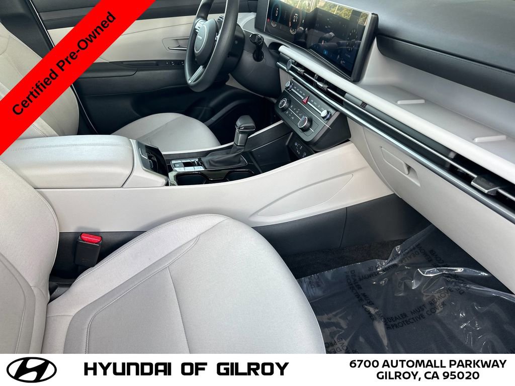 Certified 2025 Hyundai Tucson SE image 17
