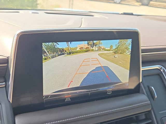 Used 2023 GMC Yukon XL SLT image 31