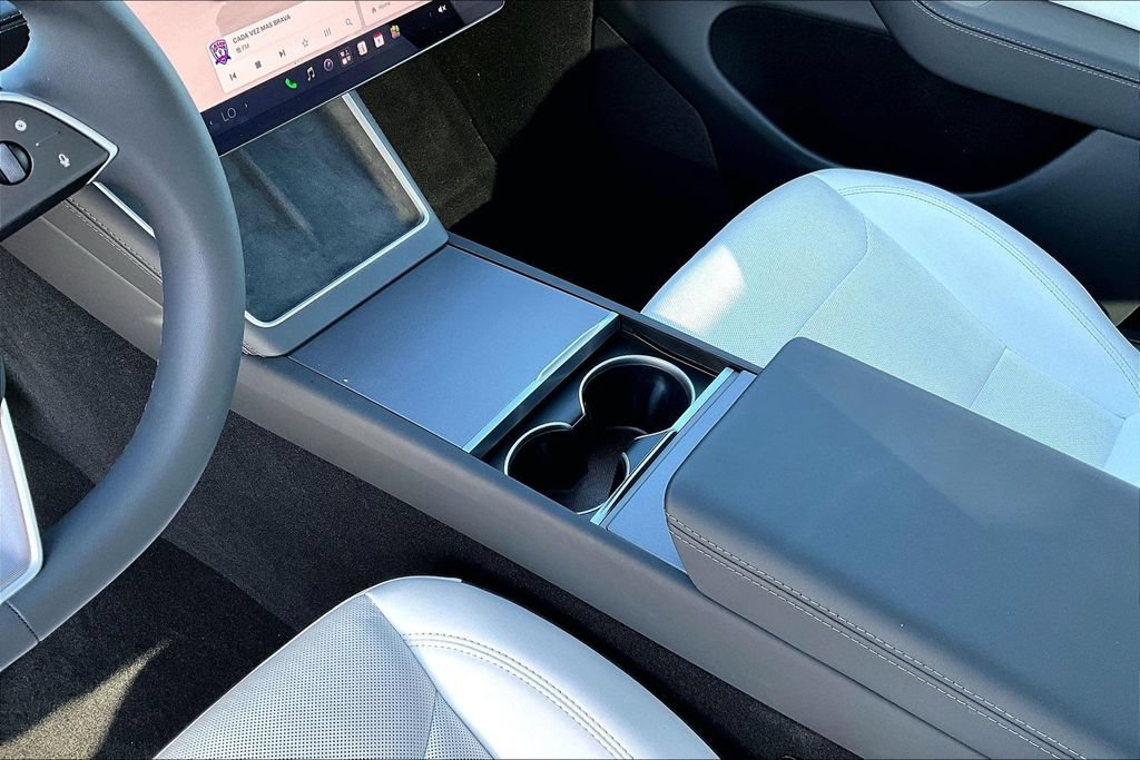 Used 2026 Tesla Model Y AWD image 14