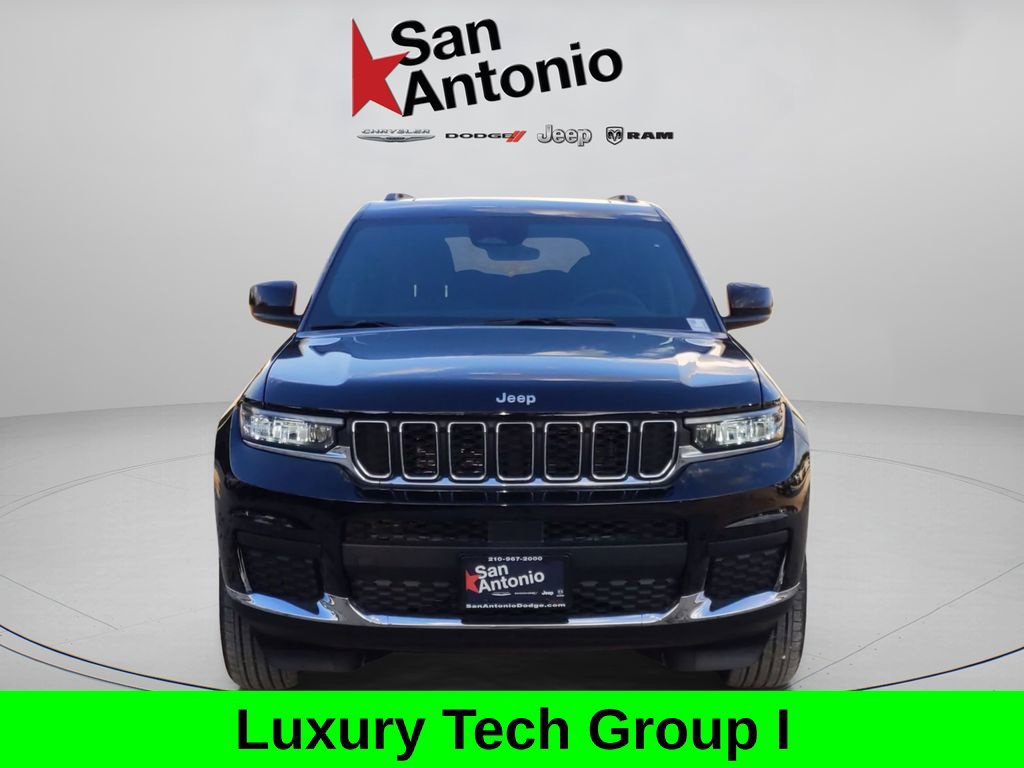 Used 2025 Jeep Grand Cherokee L Laredo w/ Luxury Tech Group I RWD image 4