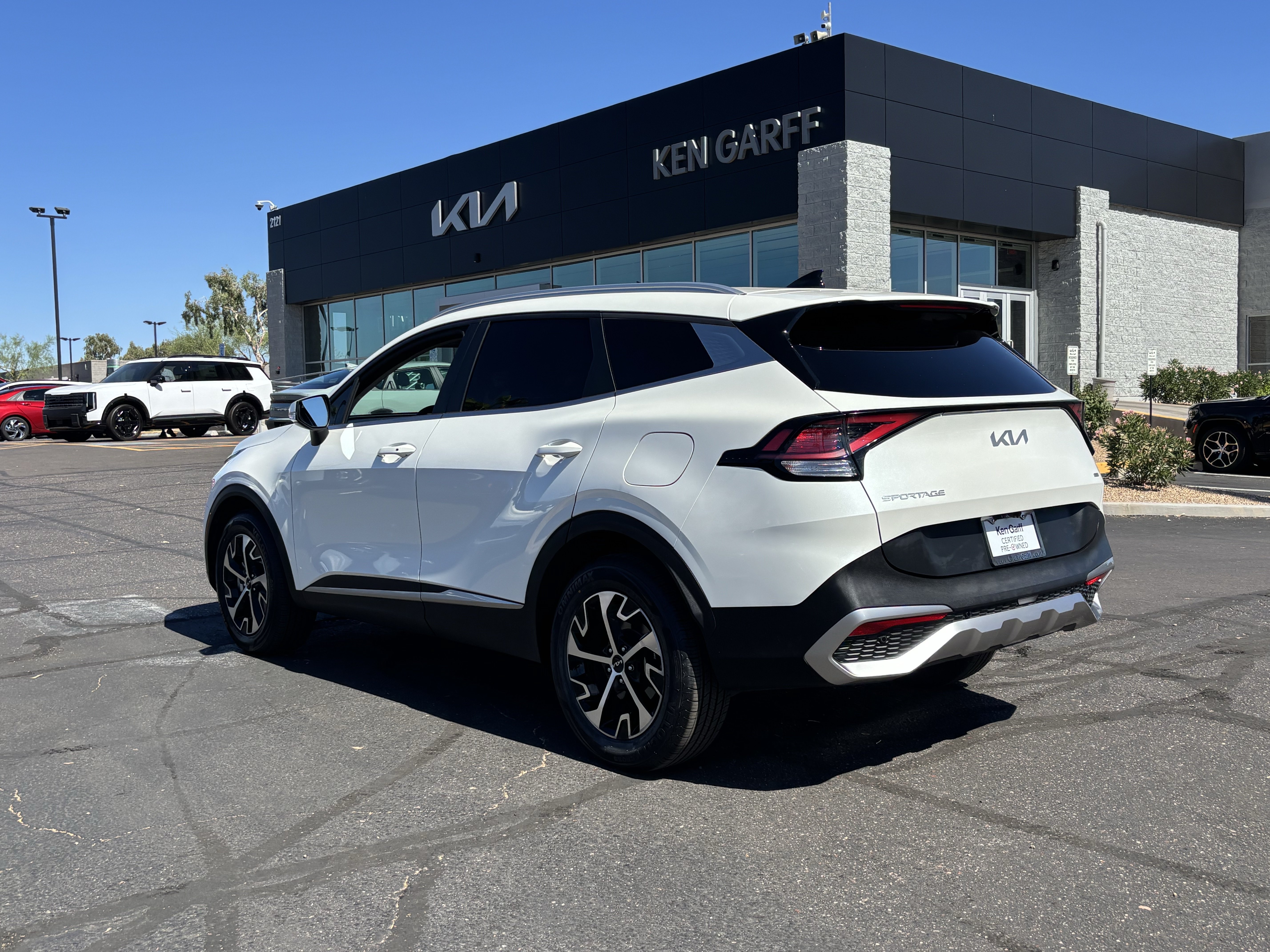 Certified 2023 Kia Sportage EX AWD/4WD image 4