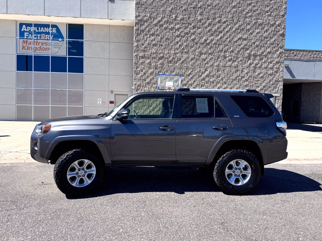 Used 2021 Toyota 4Runner SR5 Premium w/ Moonroof Package AWD/4WD image 6