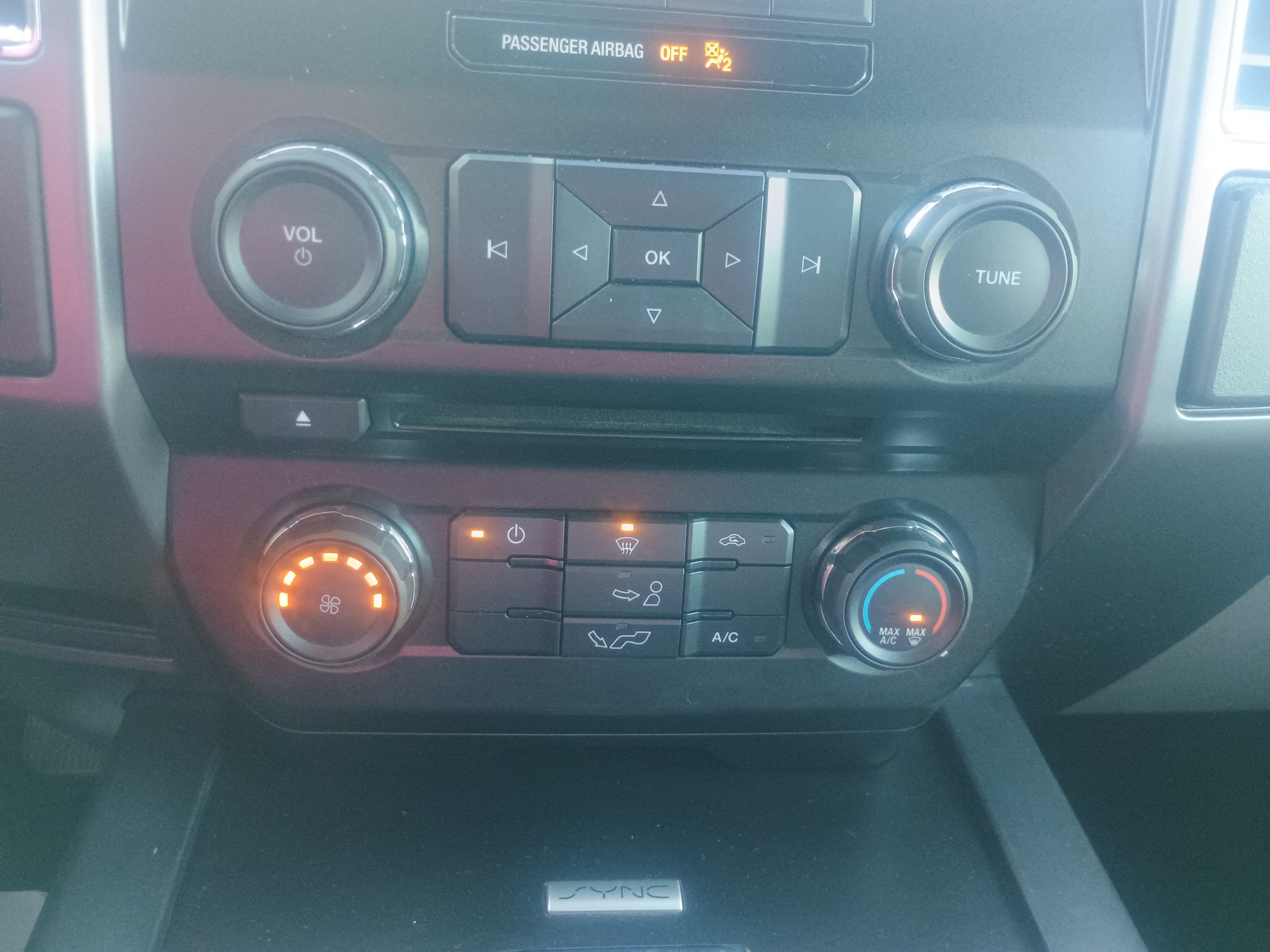 Used 2017 Ford F150 XLT image 33