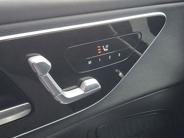 Used 2024 Mercedes-Benz GLC 300 4MATIC image 24