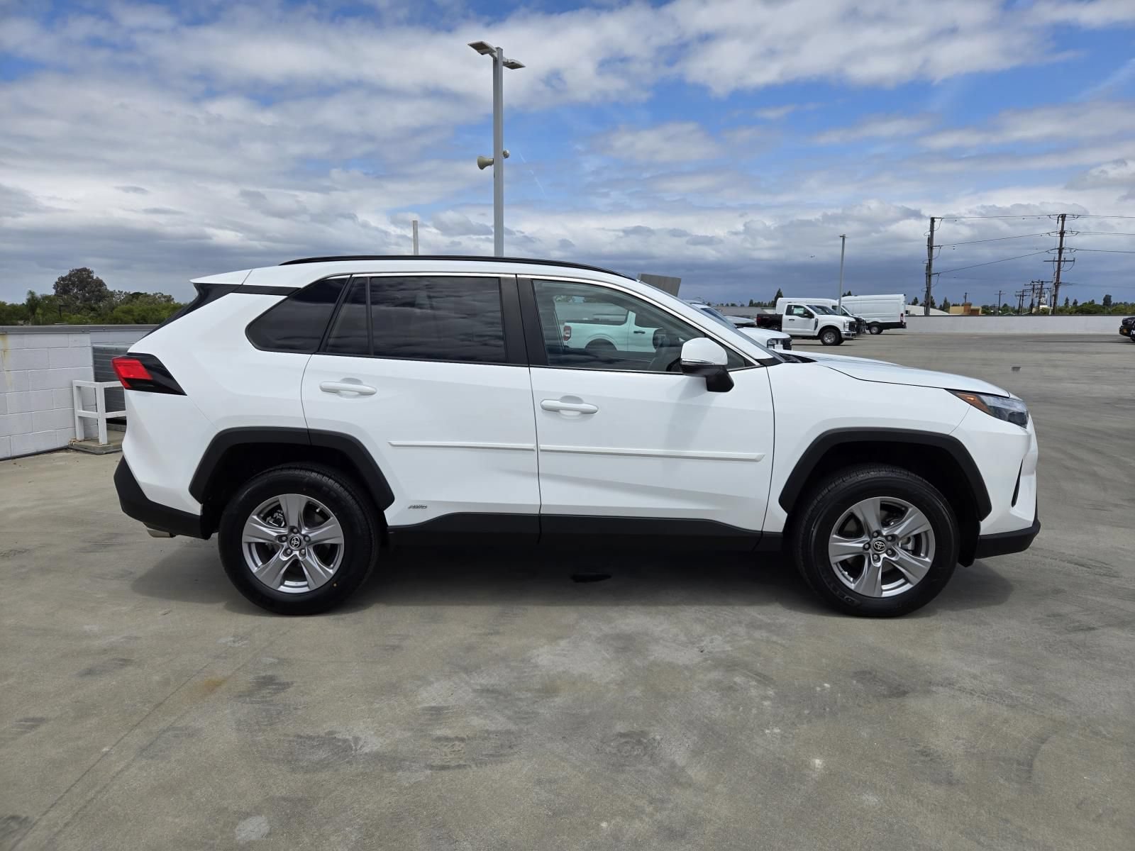 Used 2024 Toyota RAV4 LE AWD/4WD image 2