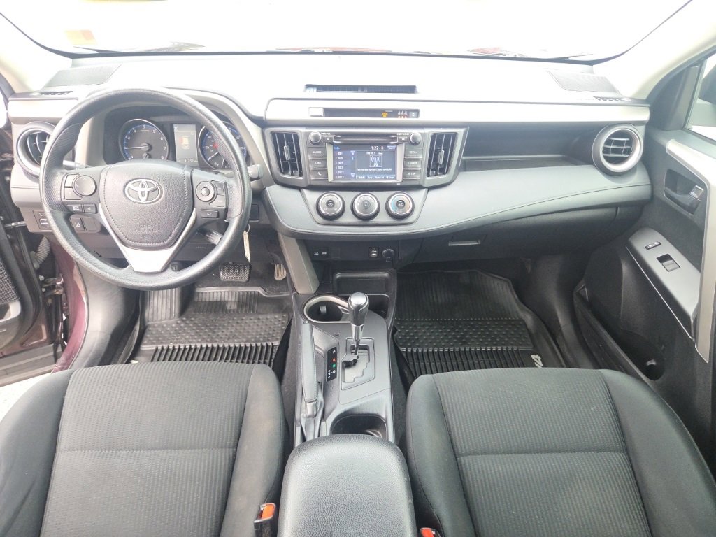 Used 2018 Toyota RAV4 LE w/ All Weather Liner Package image 22