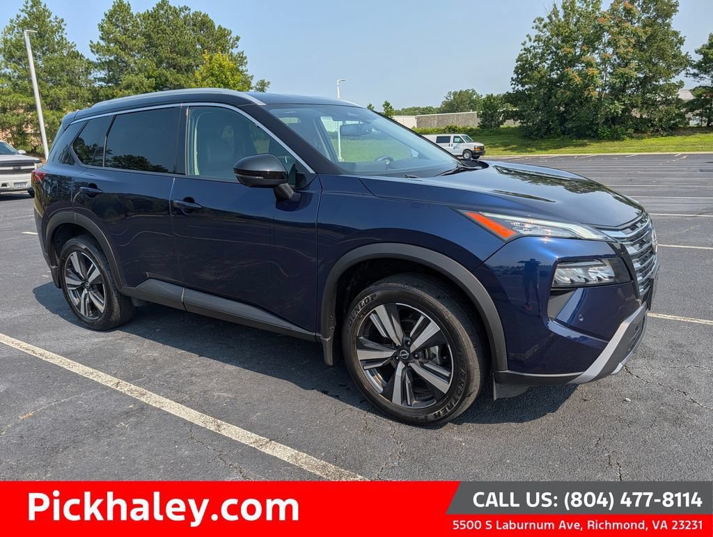 Used 2024 Nissan Rogue SL AWD/4WD image 1