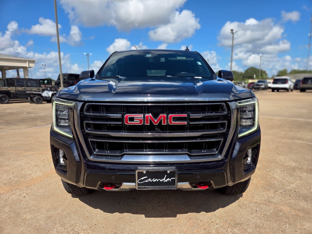 Used 2022 GMC Yukon AT4 AWD/4WD image 2