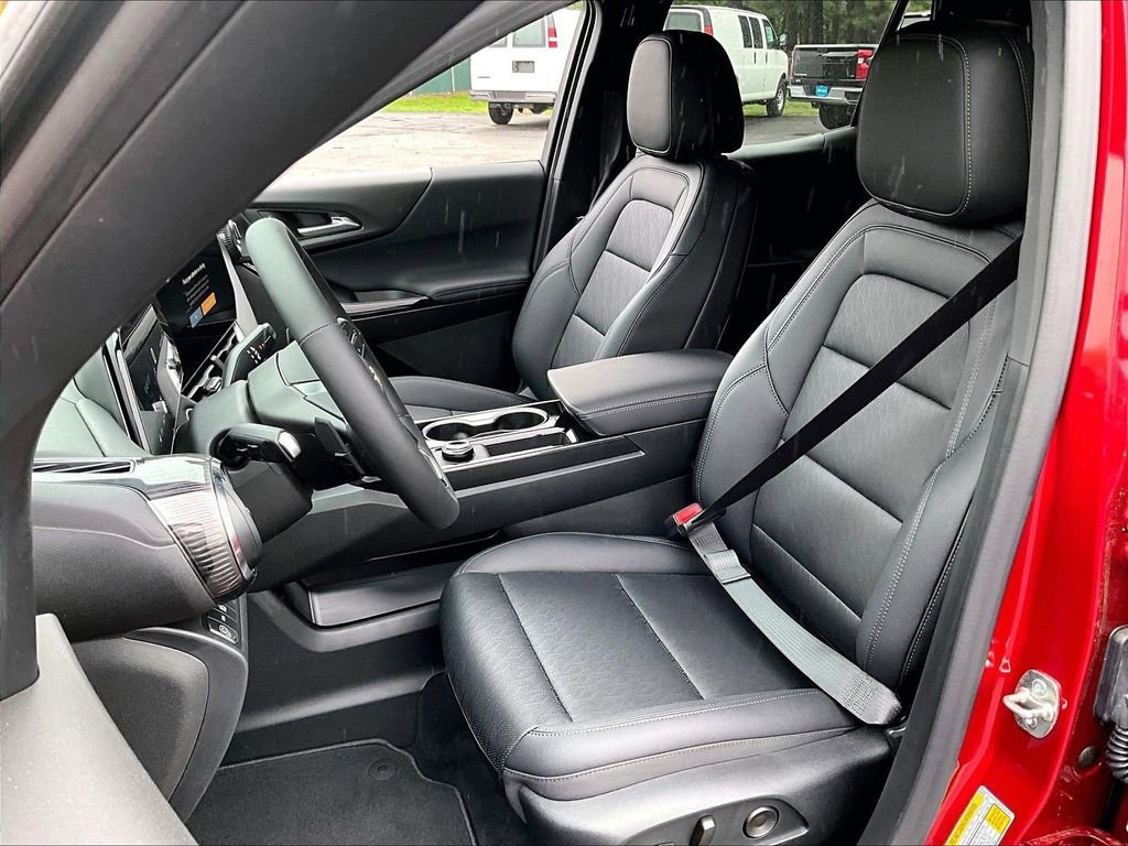 New 2026 Chevrolet Equinox LT w/ Convenience Package II AWD/4WD image 11