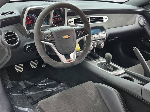 Used 2015 Chevrolet Camaro Z/28 RWD image 10