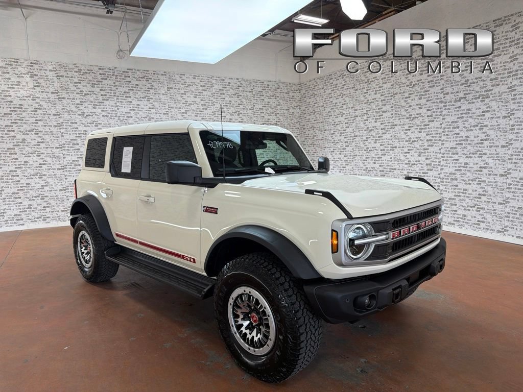 Used 2026 Ford Bronco Outer Banks w/ Sasquatch Package AWD/4WD image 1