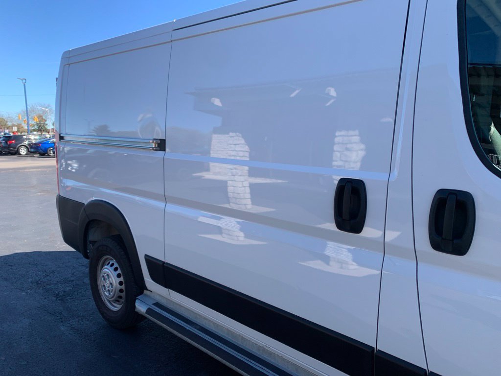 Used 2025 RAM ProMaster 2500 w/ U-Haul Equipment Group FWD image 13