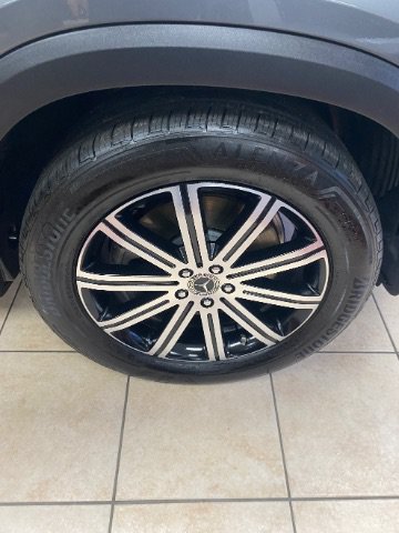 Used 2025 Mercedes-Benz GLE 450e 4MATIC w/ Driver Assistance Package image 25
