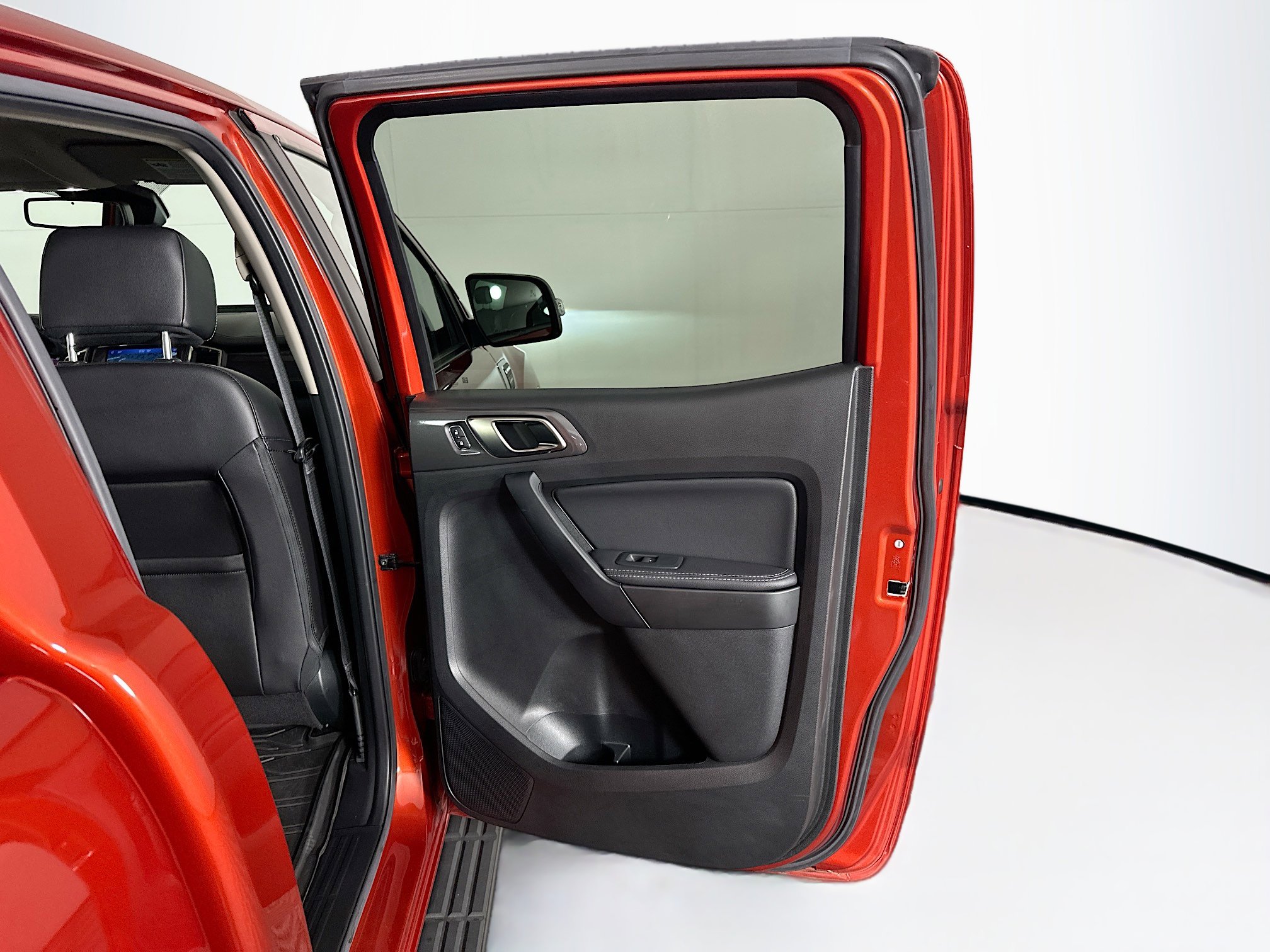 Used 2022 Ford Ranger Lariat w/ Equipment Group 501A High image 29