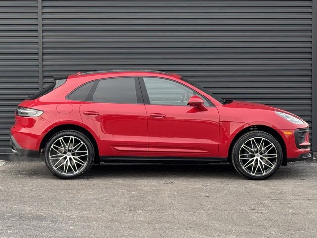 New 2026 Porsche Macan image 8