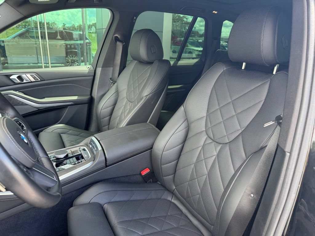 Used 2024 BMW X5 sDrive40i w/ M Sport Package RWD image 6